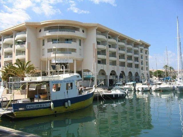 Residence Du Port - Borghese Fréjus Екстериор снимка